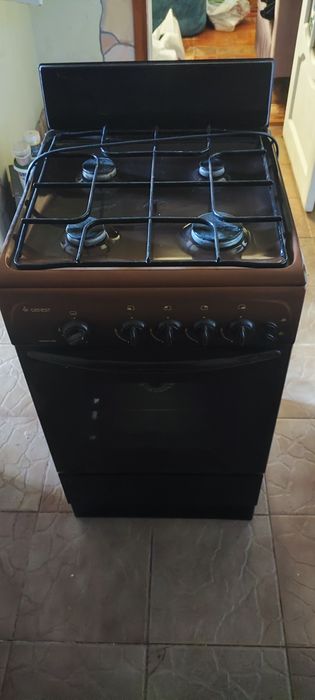 Газовая плита   .