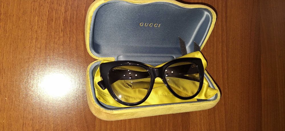 Дамски слънчеви очила Gucci
