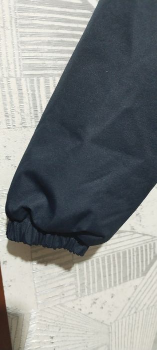 Продам куртку на мальчика