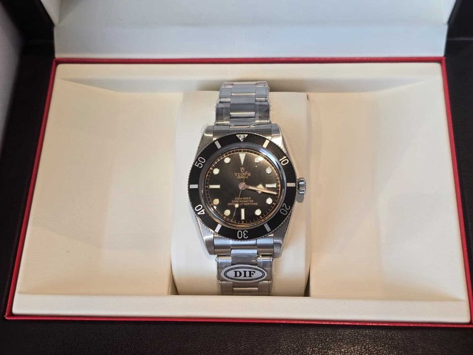 Tudor Black Bay 54 – 37 mm