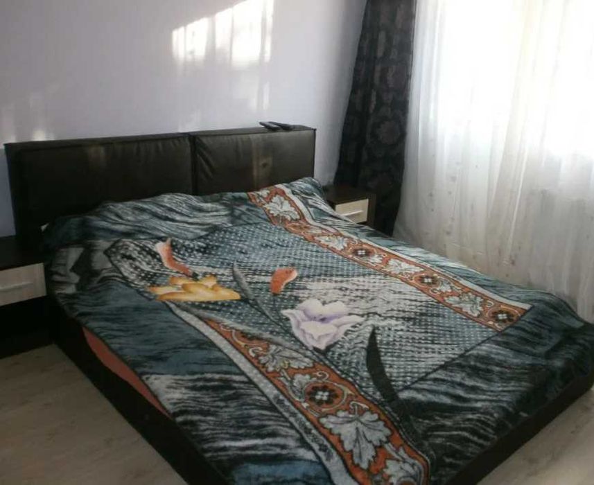 Дава се под наем Тристаен апартамент в Пловдив, Каменица 1 - 90 кв.м за 357 € - Снимка #2