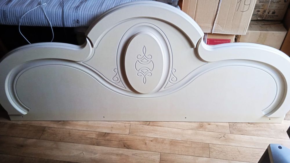 Спинка для двуспальной кровати