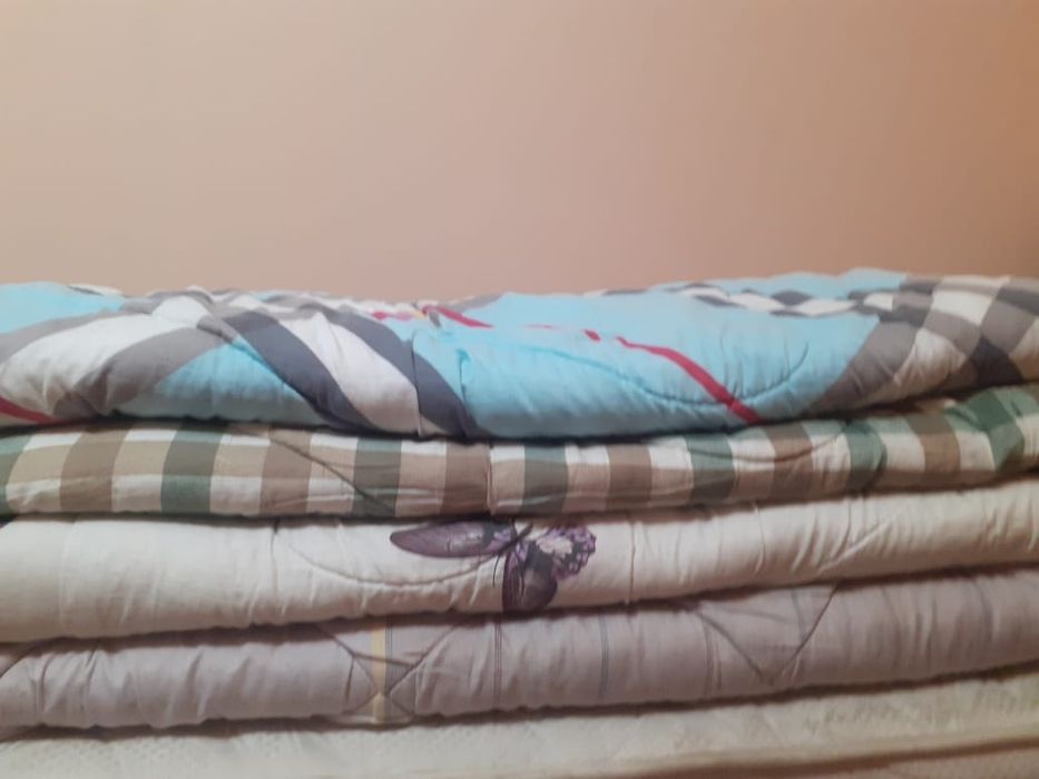 Көрпе 1 штука осталось.