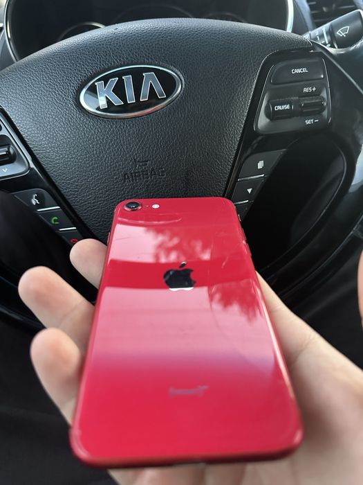 Продам Iphone se 64гб