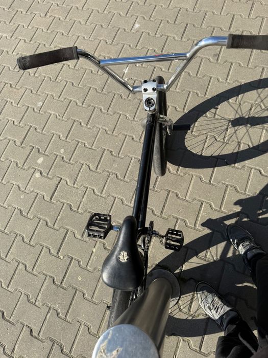 Vând BMX custom construit din piese de top