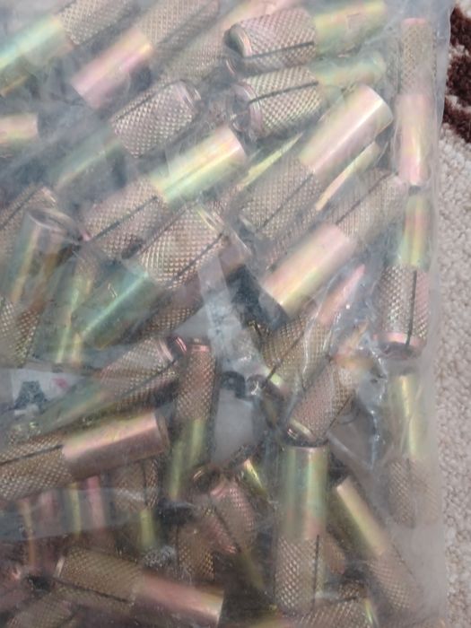 Продаются забивные анкеры