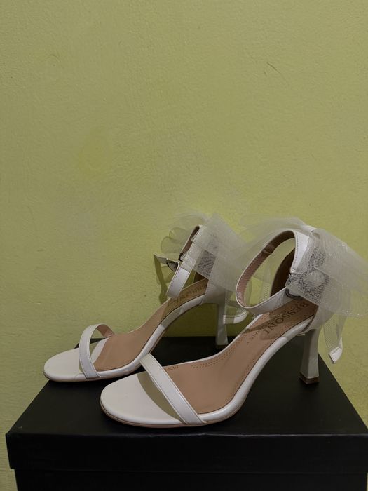 Продам туфли женские