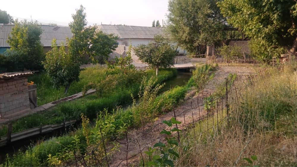 Продаётся зесля под дачу