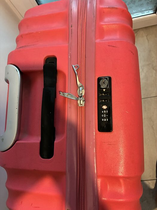 Geamantan mare cu cifru