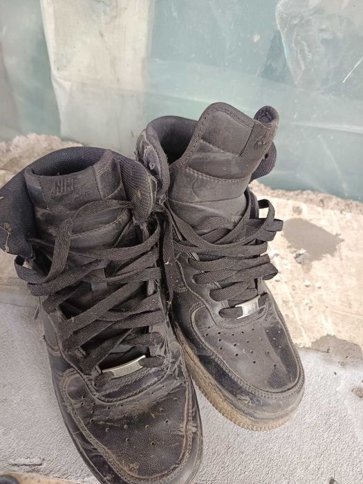 Vând Adidasi  AF1 MARIMEA 40