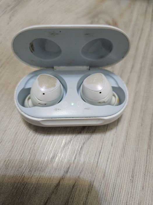 Наушники Galaxy Buds