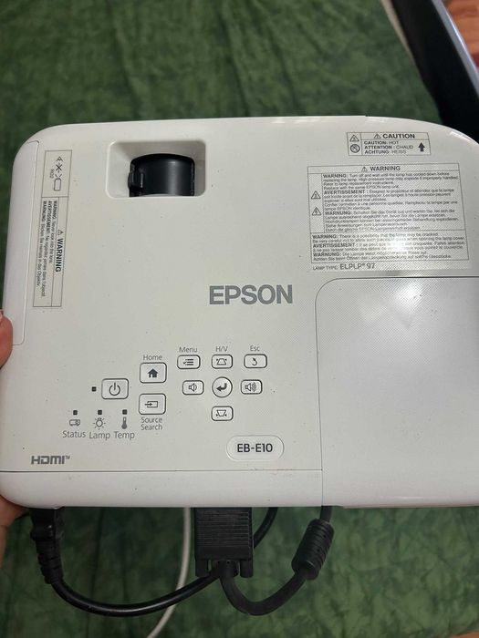 Videoproiector Epson EB-E10