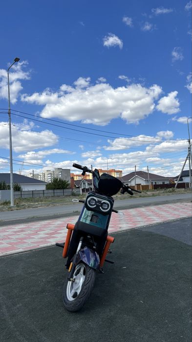 Продаётся скутер танк модель