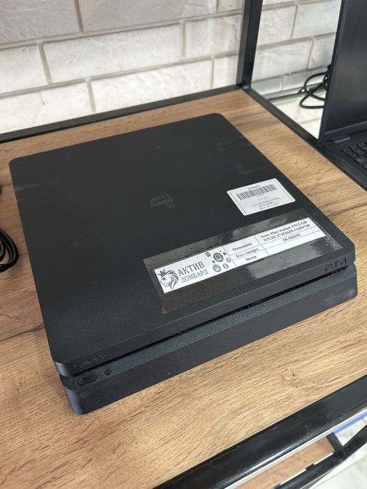 Playstation 4 slim 512gb