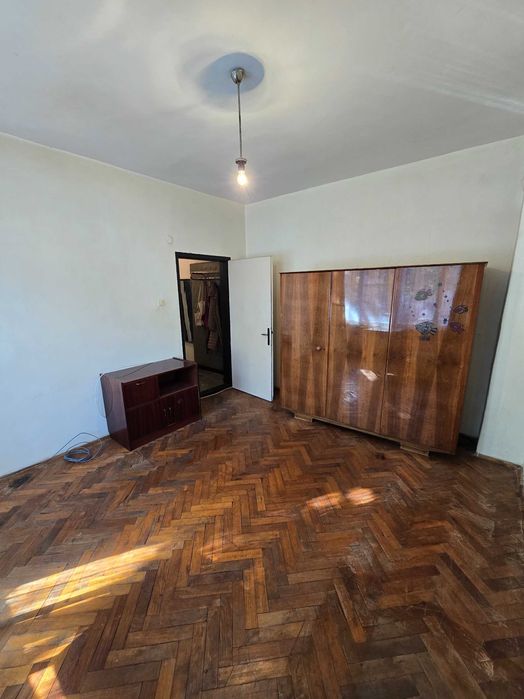 Продава се Едностаен апартамент в Разград, Център - 65 кв.м за 1569 €/кв.м - Снимка #4