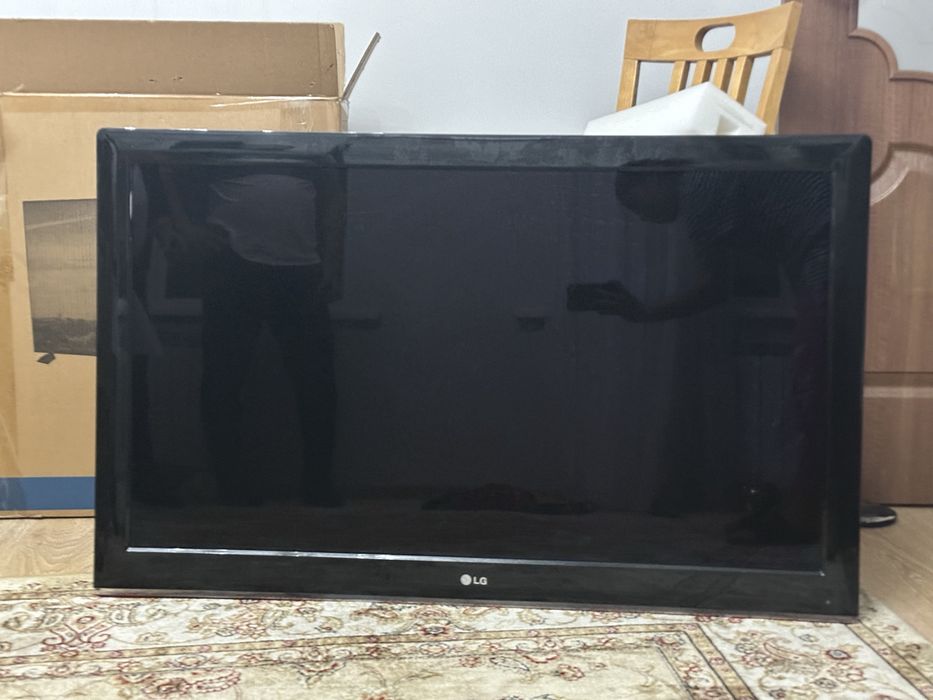 Продам телевизор LG