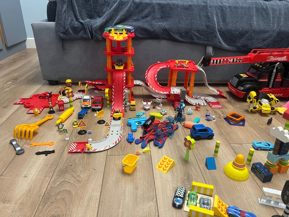 Продам детские игрушки