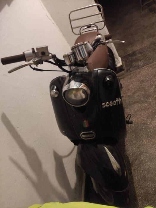 Scuter de vânzare piajo