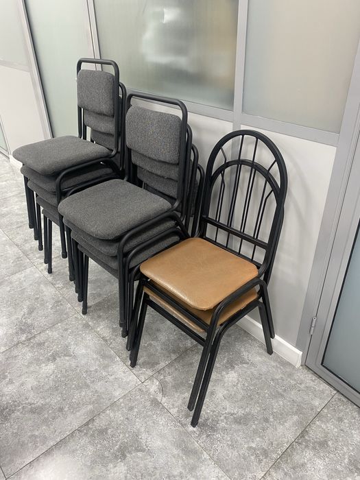 Стулья с мягкой обивкой