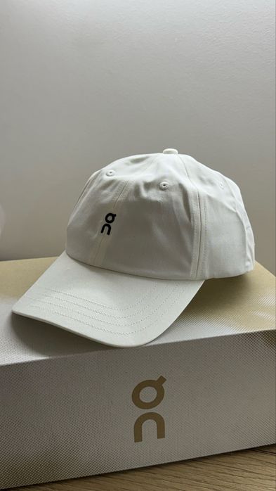 Продам кепку бренда On