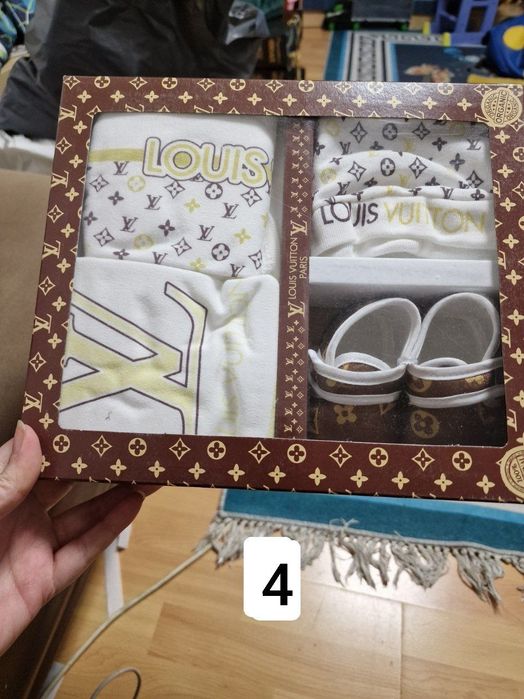 Compleuri pentru bebeluși