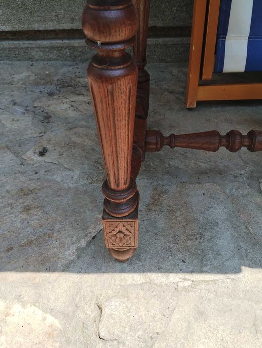 4 бр  старинни рицарски столове