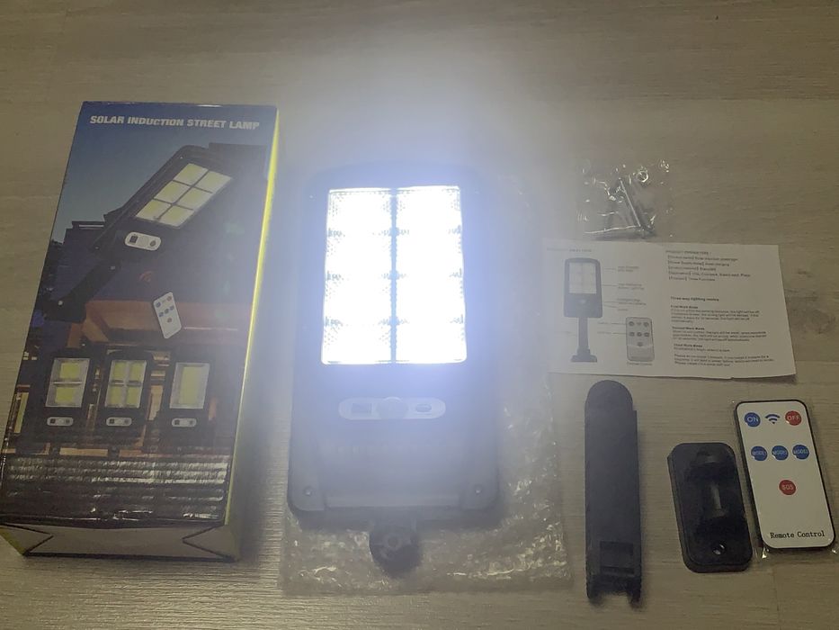 Set de 3 lampi  cu Incarcare Solara 150W, 160 LED-uri COB, telecomanda