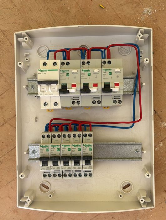 Execut lucrari electrica