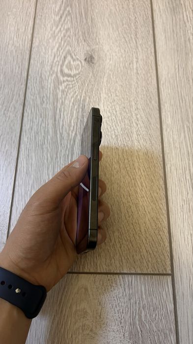 Iphone 15 pro 256 gb Экран меняли