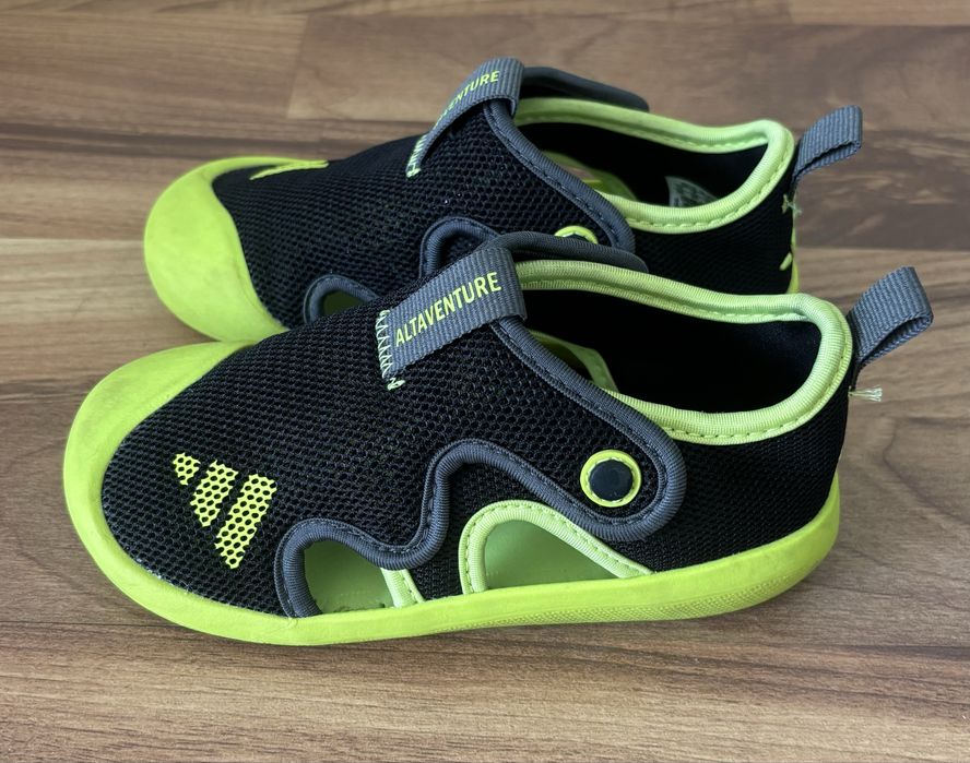 Спортивная обувь ADIDAS для ребенка 3-5 лет, размер 160мм