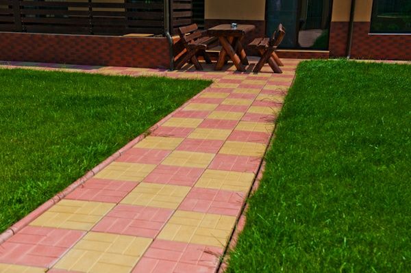 Dale pentru curte si gradina pavaje pavele - model 40x40 SIMPLU