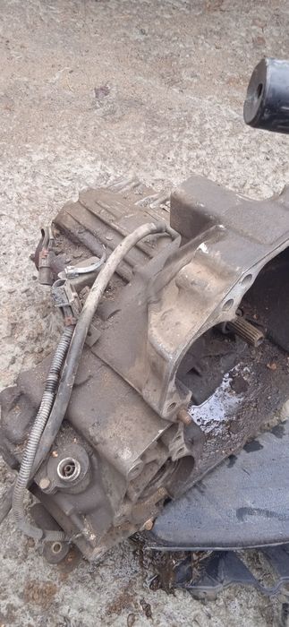 Балка Ниссан примера