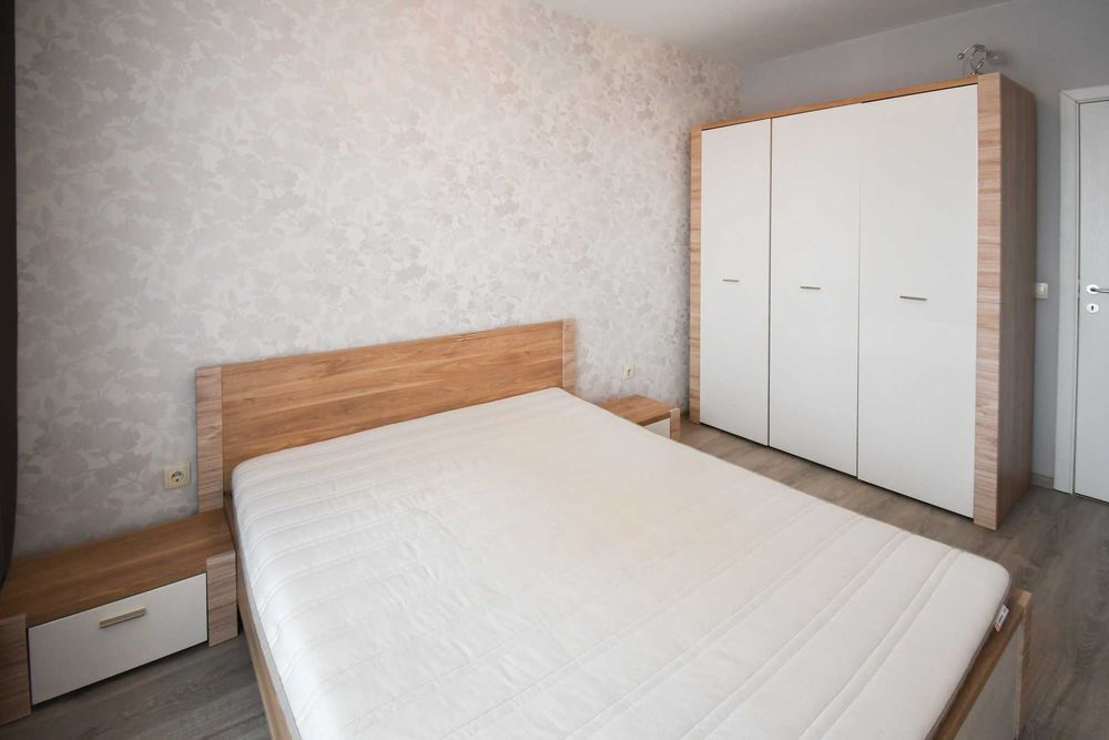 Дава се под наем Двустаен апартамент в София, Витоша - 65 кв.м за 361.08 € - Снимка #1