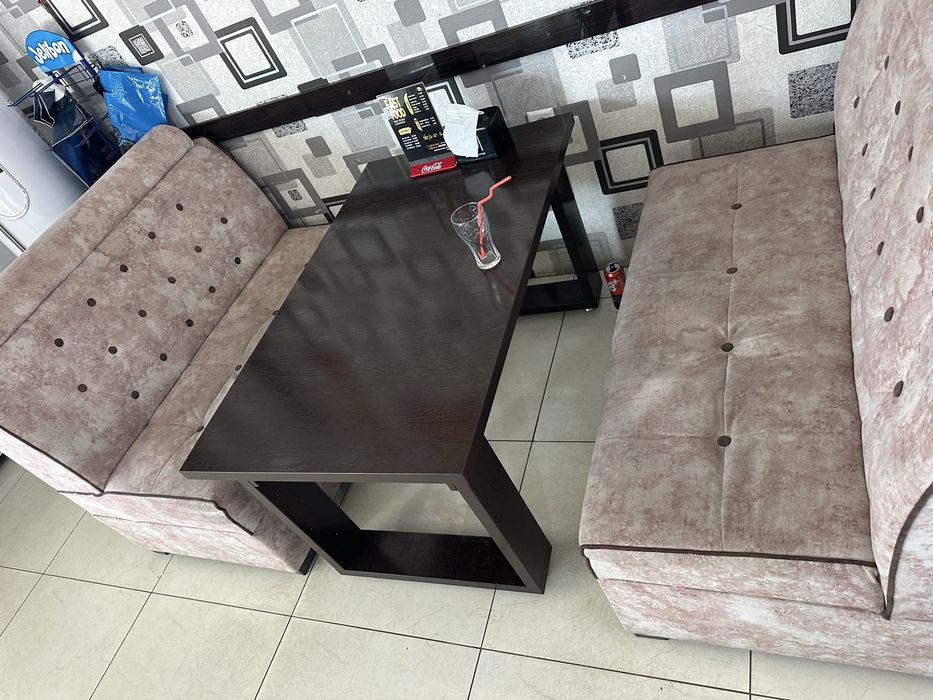 Mebel stoli bilan