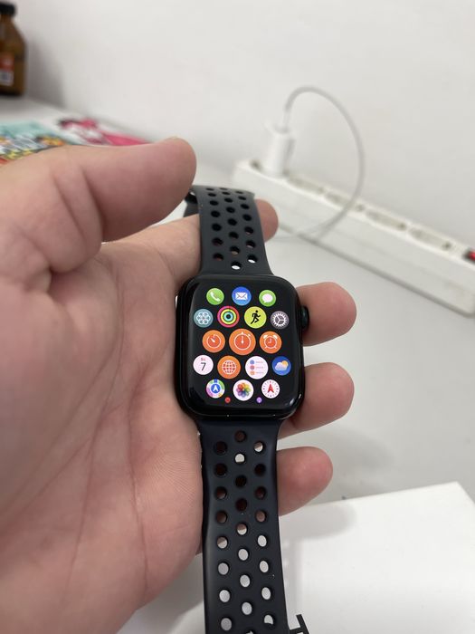 Продам Apple watch SE (Gen 2) 44 mm