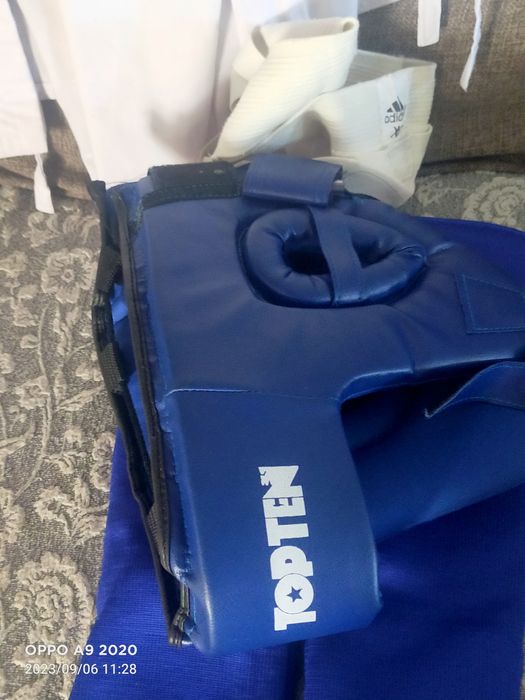 Продам кимоно для каратэ