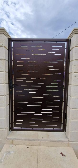 Porti metalice traforate CNC din tablă decupată