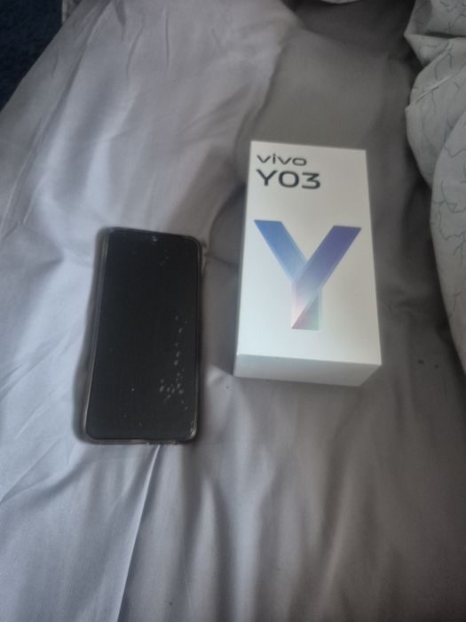 Продам телефон срочно