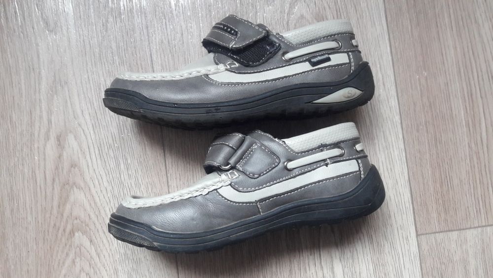 Детская кроссовка-туфли.