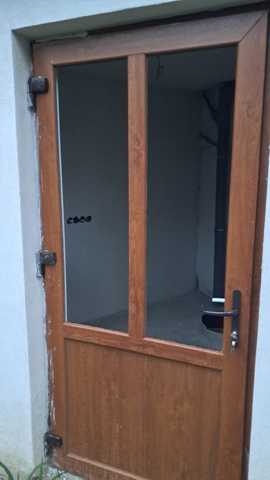 Vind ușă termopan