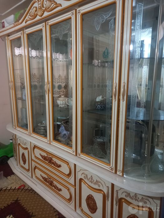 Mebel sotiladi xolat yangiday