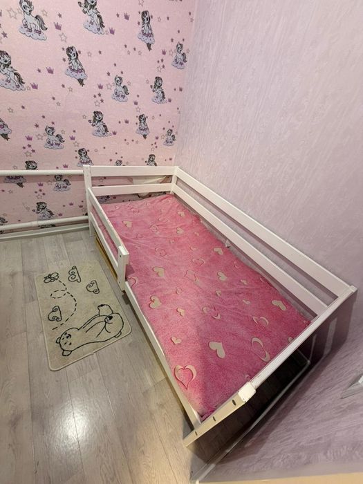 Продам комплект детской мебели.