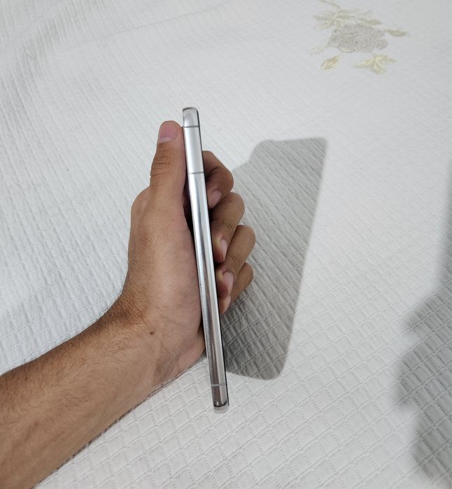 Samsung s22 plus 5G 8/256gb