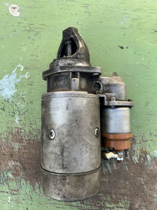 Продам! Стартер на зил