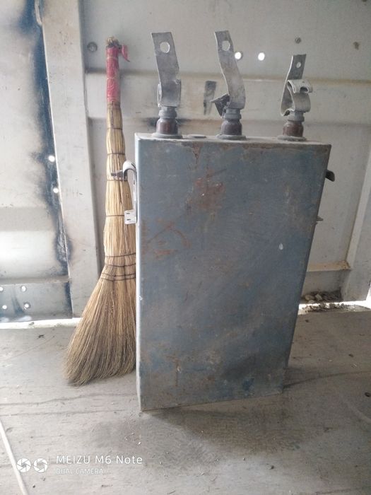 Продам конденсатор