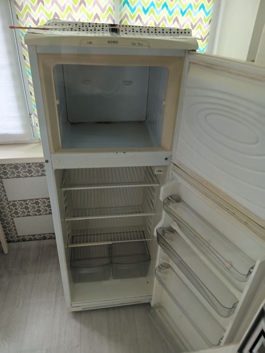 Холодильник сатылады жасап тур