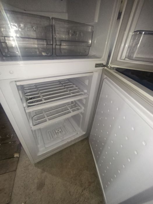 Халодилник артел срочно продается