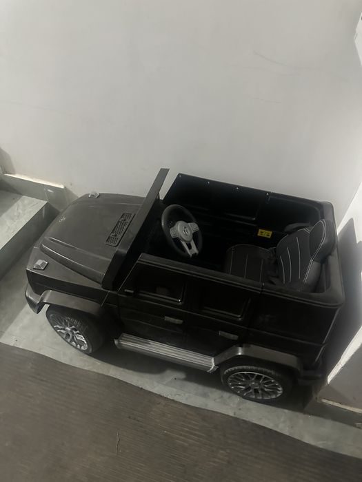 Продам детский автомобиль гелен