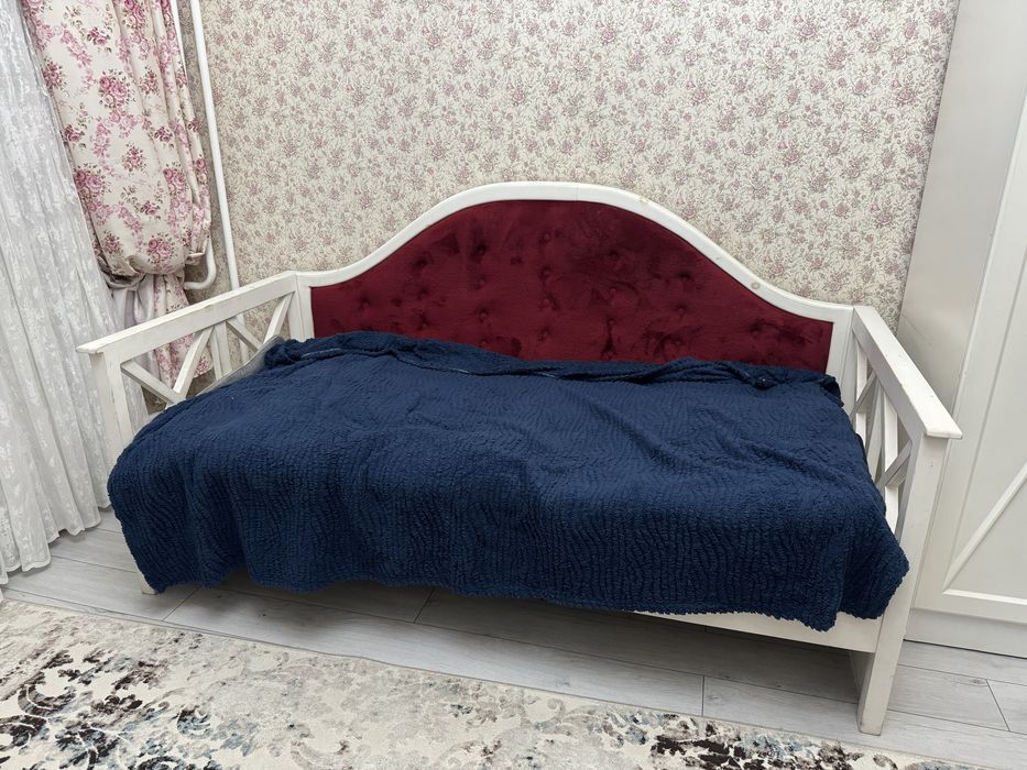 кровать-диван одноместный