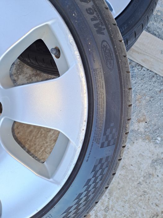 Vând roți complete bmw e90.